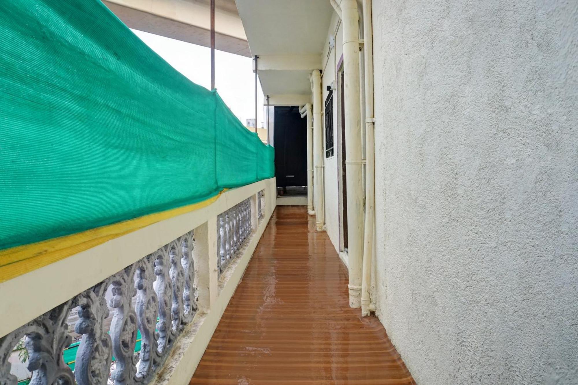 Hotel O Metro View Pimpri-Chinchwad Bagian luar foto